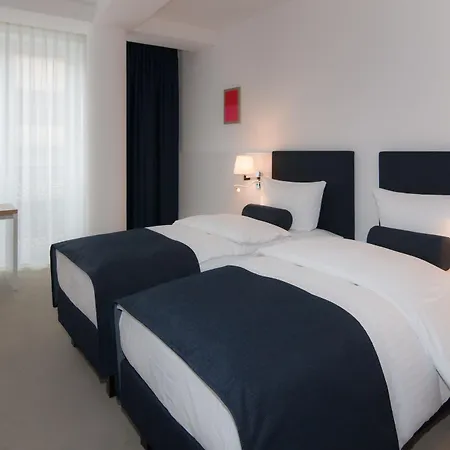 Bayer 89 Vi Vadi Hotel Munich