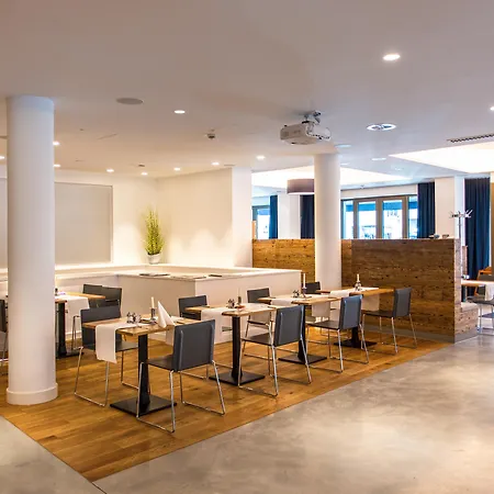 Hotel Vi Vadi Bayer 89