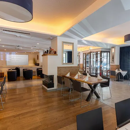 Vi Vadi Bayer 89 Hotel 3*