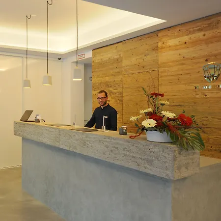 Hotel Vi Vadi Bayer 89