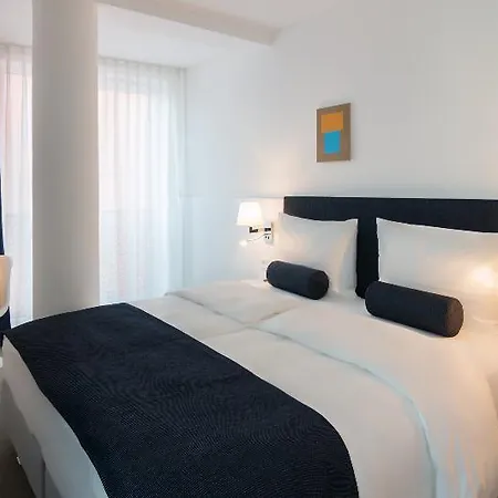 Bayer 89 Vi Vadi Hotel