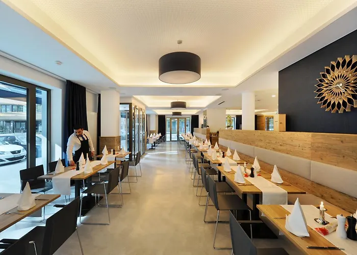 Bayer 89 Vi Vadi Hotel 3*